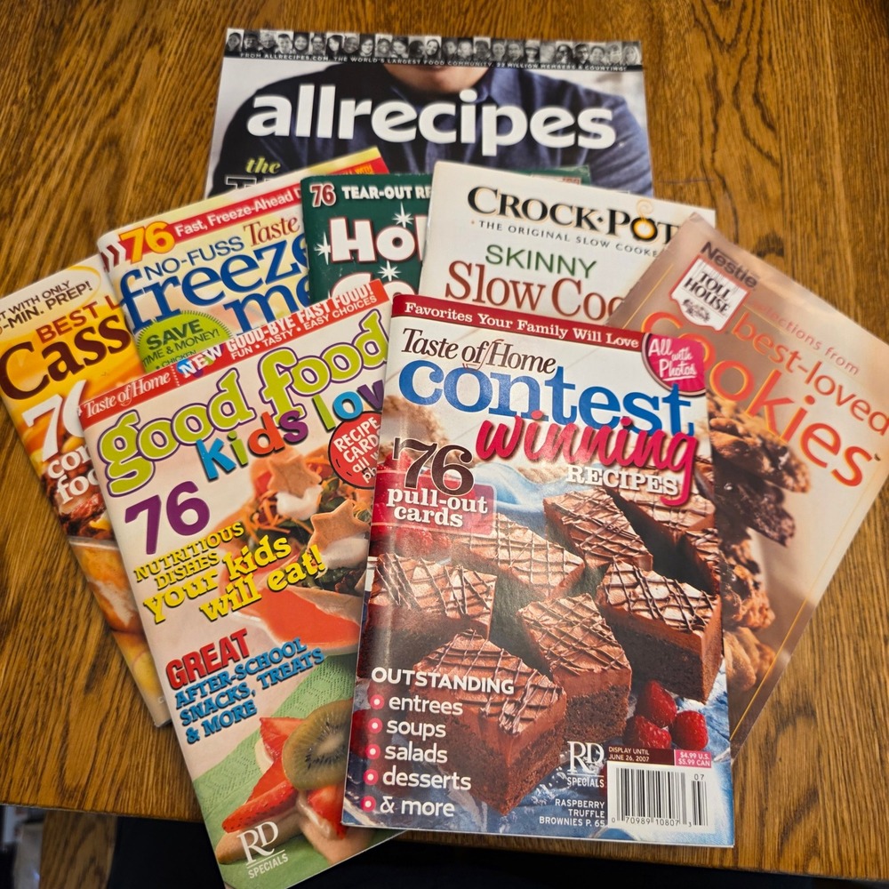 Lot of 8 Cooking Recipe Magazines Taste of Home Crock-Pot Nestle Allrecipes